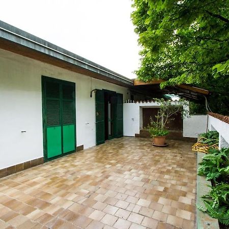 Casa Su Lago Privato A Due Passi Da Milano Segrate Exterior photo