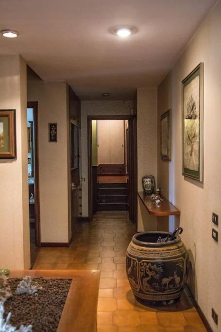 Casa Su Lago Privato A Due Passi Da Milano Segrate Exterior photo